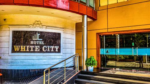 Cherai Hotel | Hotel White City