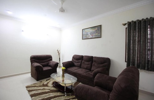 Bengaluru Hotel | Hotel White Feather
