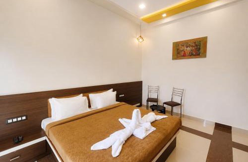 Ratanpur Hotel | Hotel White Lotus at Ratanpur border