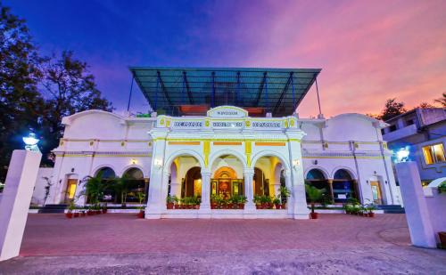 Salem Hotel | HOTEL WINDSOR CASTLE