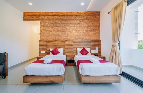 Kattappana Hotel | Hotel Woodlark