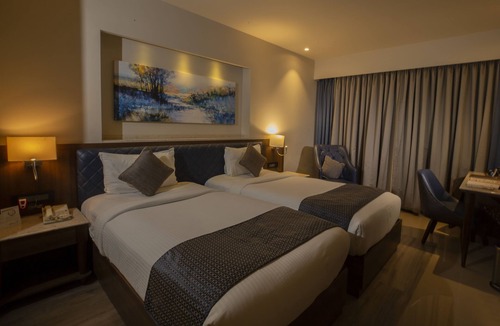 Navi Mumbai Hotel | Hotel Yogi Midtown
