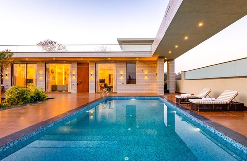 Taoru Villa | House of Tvara by ELIVAAS