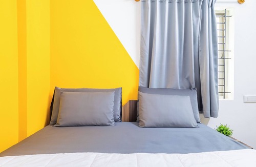 Nagavara Hotel | Housr Garrett Hebbal Near Manyata Tech Park