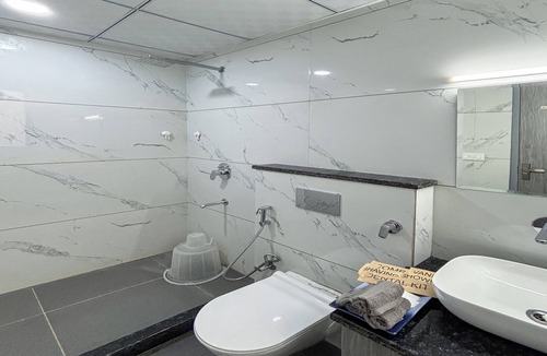Wakad Hotel | Housr Wakad Pune Hinjawadi Road