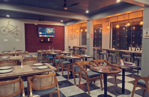 Ukhimath Hotel | Humming Bird By Aaryam