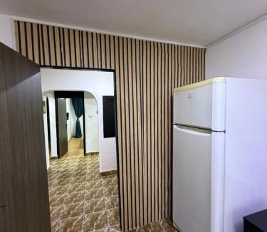 Pitesti Apartment | Hypnotic Suite 1