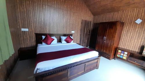 Madikeri House | Ibbanicadu Estate Homestay