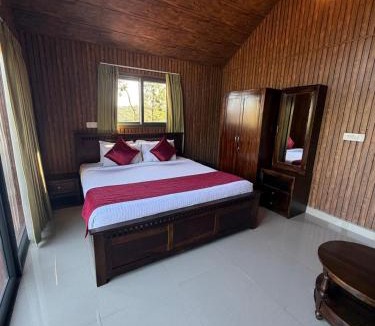 Madikeri House | Ibbanicadu Estate Homestay