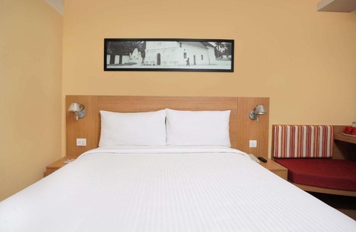 Shenoys Hotel | ibis Kochi City Centre - An Accor Brand