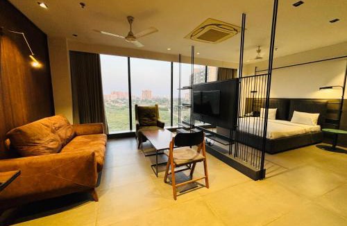 Chandkheda Hotel | Ibiza Hotel