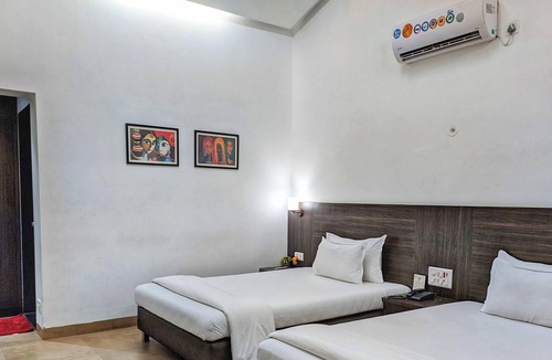 Nagaon Hotel | ICE APPLE RESORT