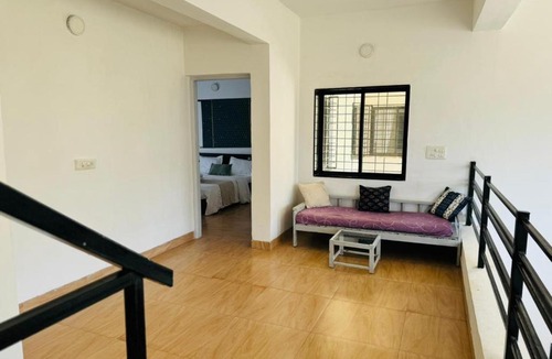 Lonavala Villa | II SUNFLOWER VILLA II MALAVALI II AC ll PRIVATE POOOL ll