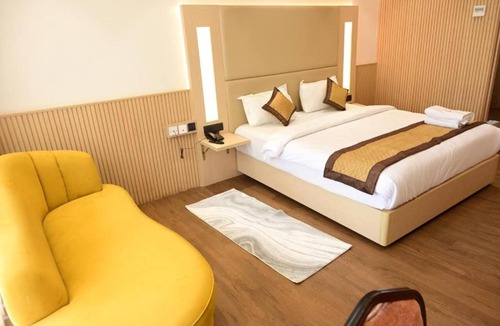 Mysore Hotel | IJ CROWNE