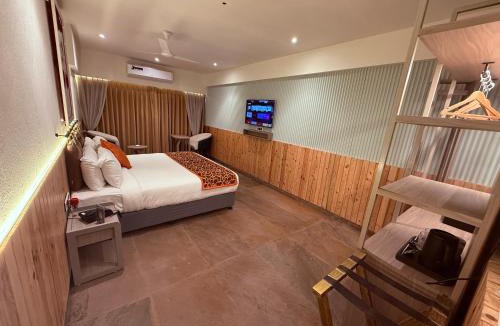 Lonavala Hotel | Ikonic Hotel - Bhushi Dam Lonavala