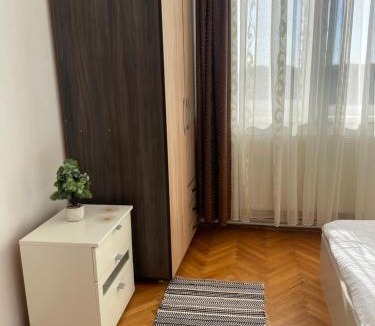 Satu Mare Apartment | Inchiriez apartament central cu 2 camere et 4