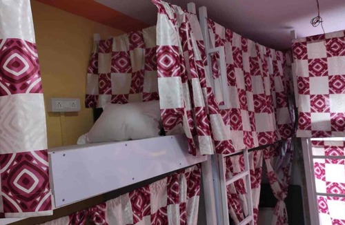 Mumbai Hostel | Indian Drom Hostel-PG