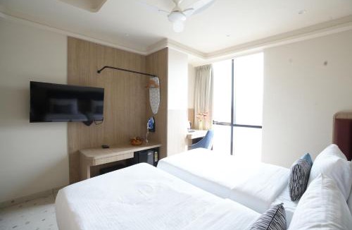Jogeshwari West Hotel | Indie Stays Nesco Goregaon