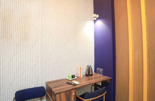 Indore Apartment | Indulge in stylish luxury & superb hospitality in Nipania, close to all Malls