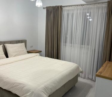 Radauti Apartment | Ionela Hij