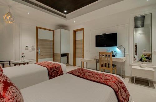 Safdarjung Enclave Hotel | Iris Park Hotel New Delhi
