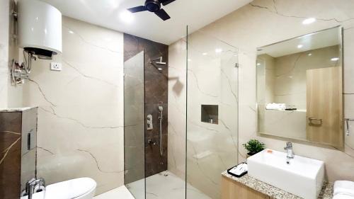 Kalkaji Hotel | Iris Suites Kalkaji