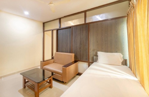 Chitradurga Hostel | IROOMZ Eco - HOTEL BIG BOSS