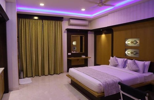 Anantapur Hotel | Iroomz Hotel SR Grand