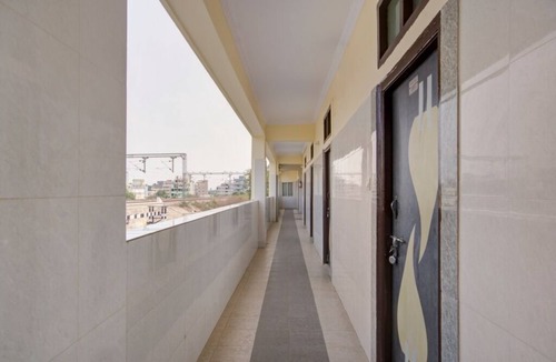 Shamshabad Apartment | iROOMZ Hotel Sweekar Suites