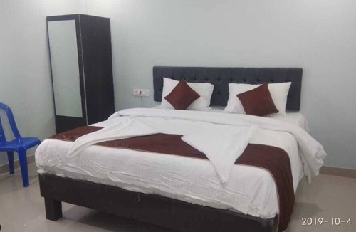 Kurnool Hotel | iROOMZ Partha Grand
