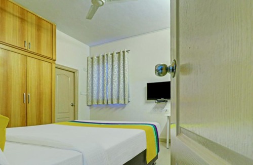 Gachibowli Hotel | Itsy By Treebo - Blue Dawn Suites