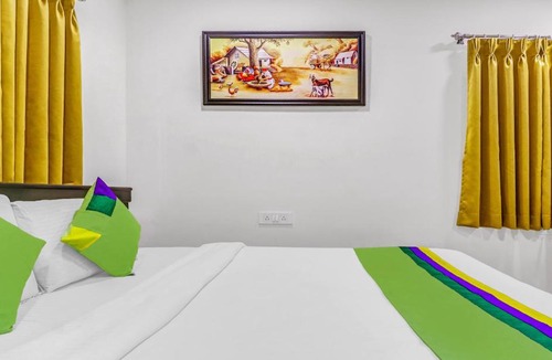 Kukatpally Housing Board Colony Hotel | Itsy By Treebo - Royal Galaxy Kukatpally