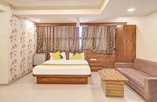 Viramgam Hotel | Itsy By Treebo - Vitthal Palace