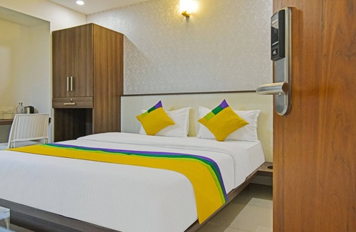 T Nagar House | Itsy Hotels Deluxe Inn