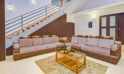 Stuart Hill Hotel | Itsy Hotels Igloo Residency, 400 Meters From Raja Seat Garden