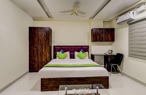 Sector 2 Hotel | Itsy Hotels Kozy Rooms