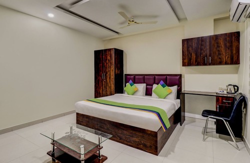 Sector 2 Hotel | Itsy Hotels Kozy Rooms