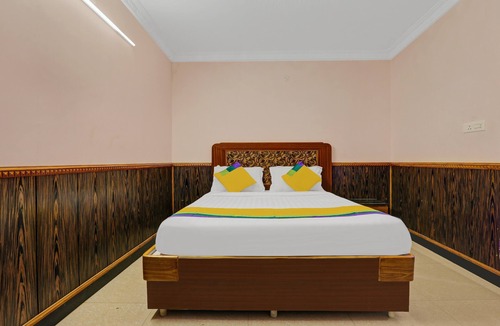 Thalayathimund Hotel | Itsy Hotels Rain Forest, 1 km from Rose Garden