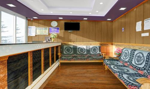 Thalayathimund Hotel | Itsy Hotels Rain Forest, 1 km from Rose Garden
