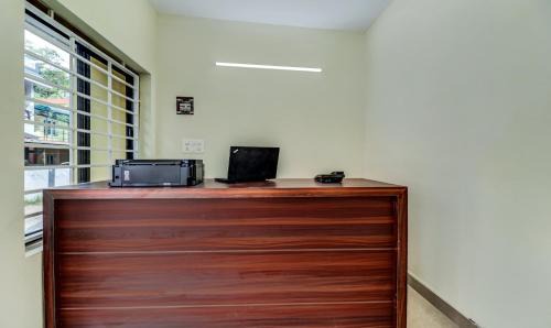 Kaloor Hotel | Itsy Hotels Rain Tulsi Stayz, Palarivattom Junction