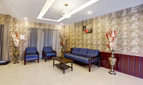 Mahadevpet Hotel | Itsy Hotels Regalia Grand, 500 Mtrs From Madikeri Fort