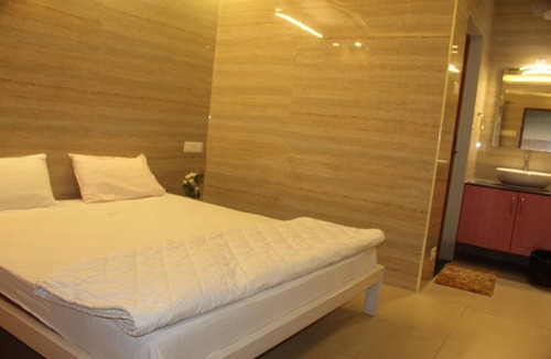 Tenkasi Resort | Ivory Inn
