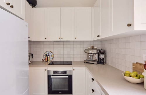 Annandale Apartment | Ivy Terrace, Annandale IH