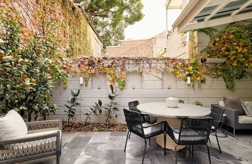 Annandale Apartment | Ivy Terrace, Annandale IH