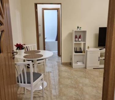Craiova Apartment | Iza Suite