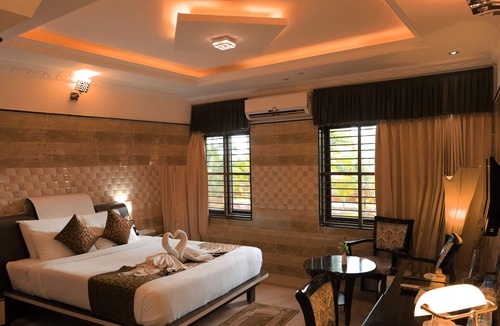 Mysore Hotel | Jal Mahal Resort & Spa, Mysore