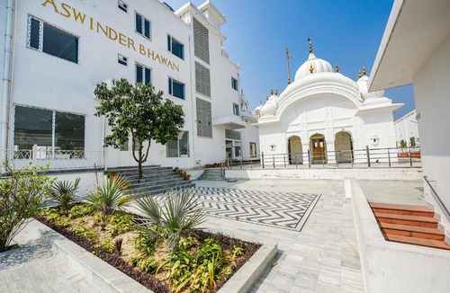 Mayapur Hotel | Jaswinder Bhawan - By The Ganges