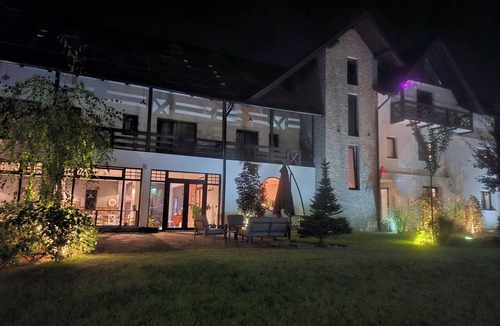 Gura Humorului Apartment | JAZZ HOUSE- The Blue Note Suite