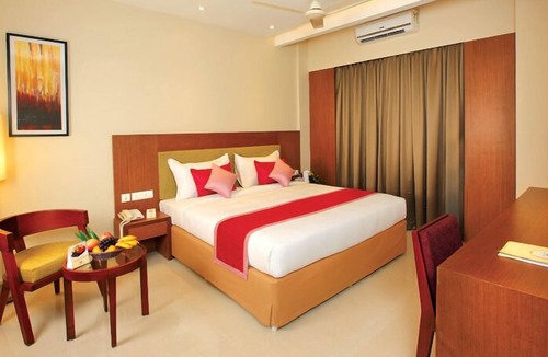 Kelakam Hotel | JK Residency Kelakam