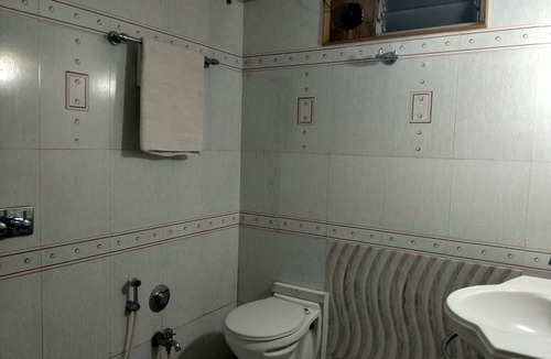 Hingana Hotel | JK Rooms 122 Shaheen Lodging & Boarding